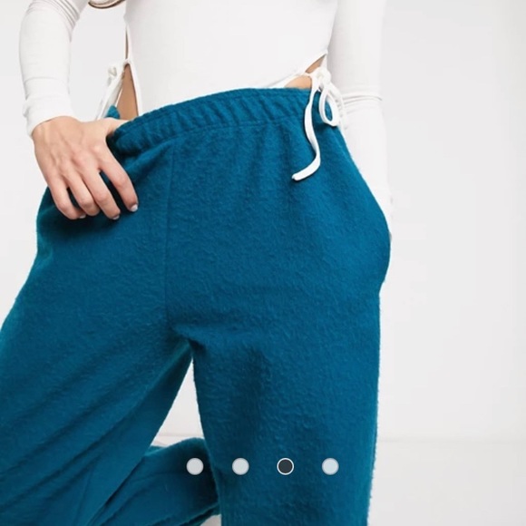 NWT I Saw It First Exclusive Oversized Joggers - Picture 3 of 4